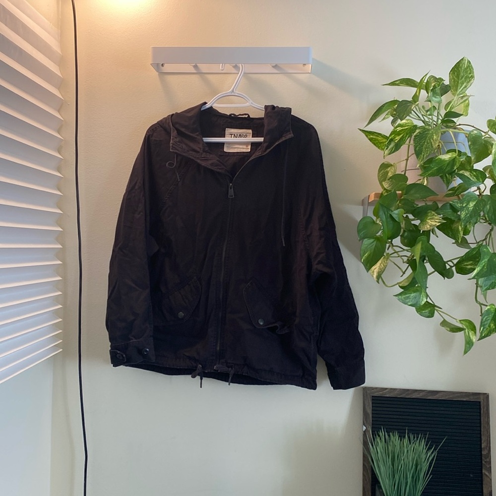 TNa light jacket